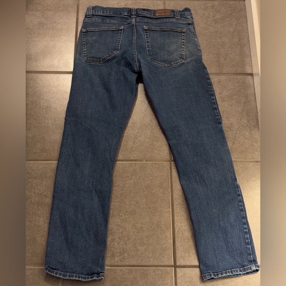 Kirkland jeans - Picture 2 of 2